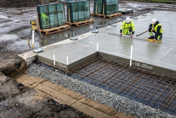 concrete foundation for padel court