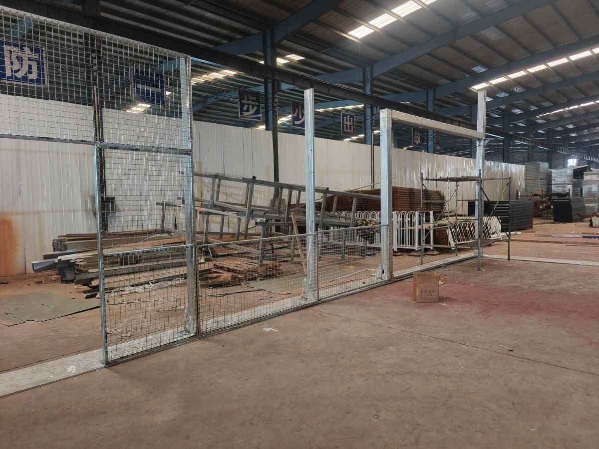 Padel court pre-assembly and testing