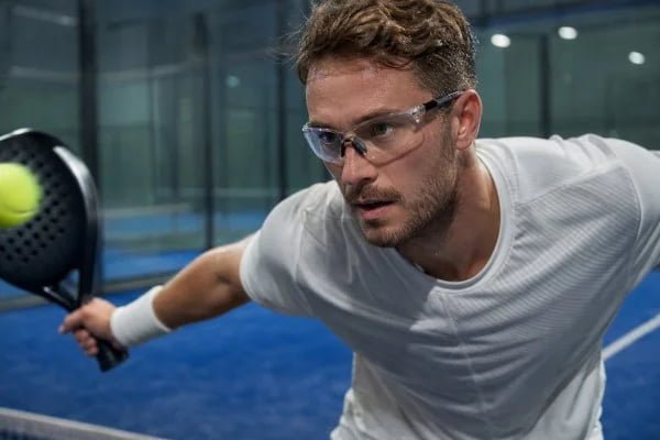 What are the best eyeglasses for padel players?